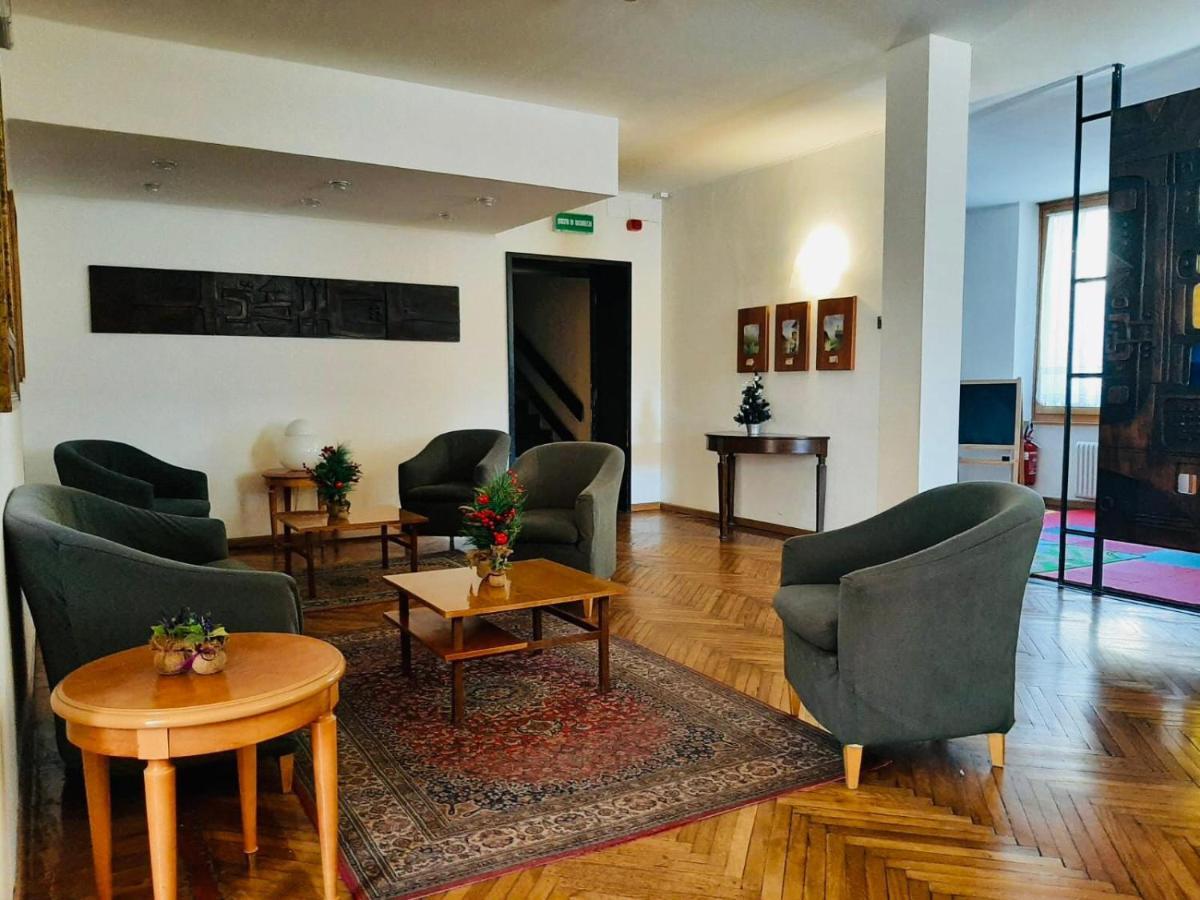 Hg Hotel Italia Брусон Екстериор снимка
