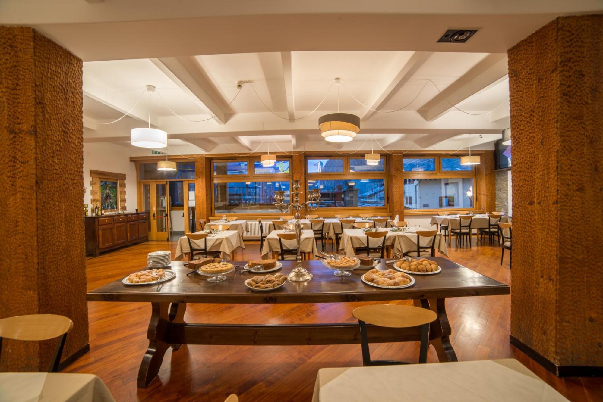 Hg Hotel Italia Брусон Екстериор снимка